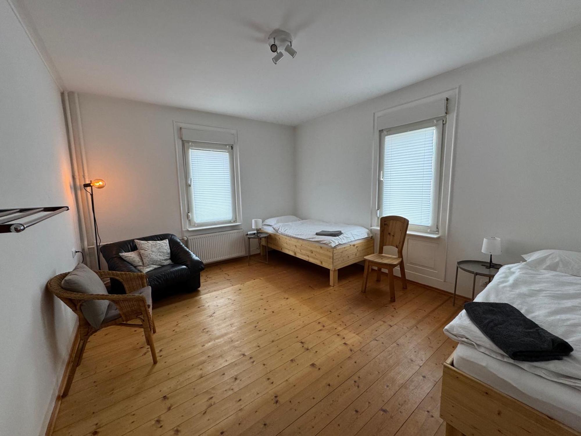 90Qm 4-Zimmer-Wohnung - Apartment Friedrichstrasse Vaihingen an der Enz Exterior photo